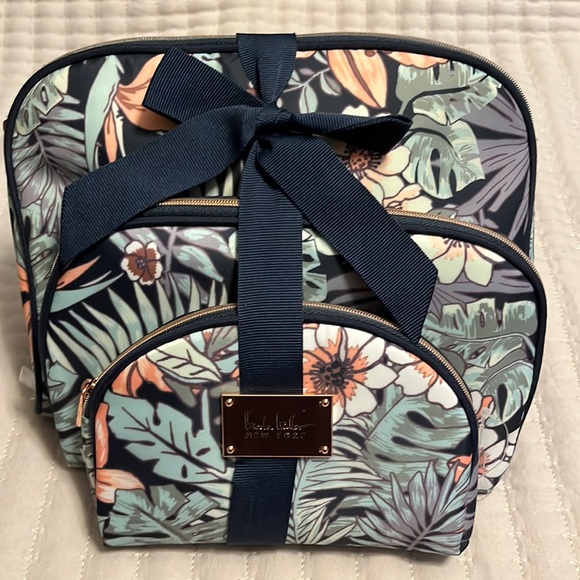 Nicole by Nicole Miller Handbags - Nicole Miller Cosmetic/Toiletry Bags Set of 3